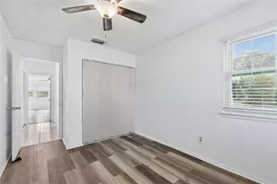 341 Hibiscus Dr, Palm Harbor, FL 34684 - Photo 17
