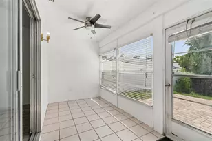 341 Hibiscus Dr, Palm Harbor, FL 34684 - Photo 11
