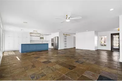 3924 Versailles Drive, Tampa, FL 33634 - Photo 5