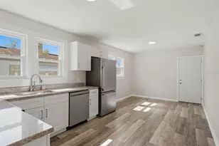 2704 W Leroy St, Tampa, FL 33607 - Photo 9