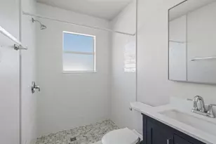 2704 W Leroy St, Tampa, FL 33607 - Photo 17