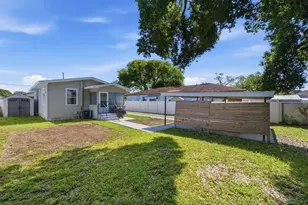 2704 W Leroy St, Tampa, FL 33607 - Photo 23