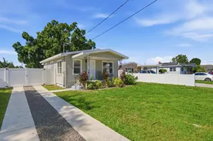 2704 W Leroy St, Tampa, FL 33607 - Photo 1