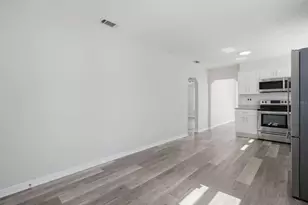 2704 W Leroy St, Tampa, FL 33607 - Photo 13