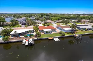 4425 13th Way NE, Saint Petersburg, FL 33703 - Photo 1