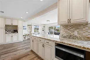 4425 13th Way NE, Saint Petersburg, FL 33703 - Photo 13