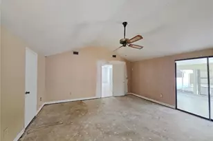 4037 Las Vegas Dr, New Port Richey, FL 34653 - Photo 9