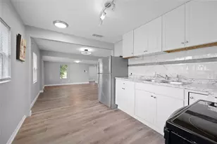 605 S S Disston Ave, Tarpon Springs, FL 34689 - Photo 21
