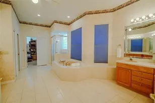 2303 Clubhouse Dr, Plant City, FL 33566 - Photo 15