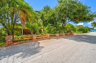 1488 Laconia Dr E, Clearwater, FL 33764 - Photo 69