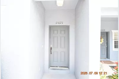 13121 Kings Crossing Drive, Gibsonton, FL 33534 - Photo 3