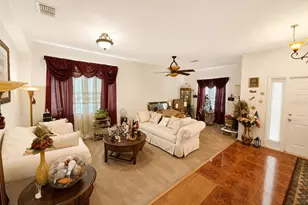 9305 Mandrake Ct, Tampa, FL 33647 - Photo 5