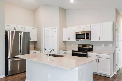 9136 Belleview Forest Pass, Dade City, FL 33525 - Photo 9