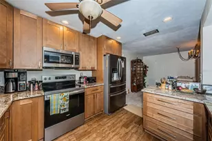5230 Venetian Blvd NE, Saint Petersburg, FL 33703 - Photo 13