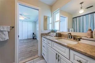 5230 Venetian Blvd NE, Saint Petersburg, FL 33703 - Photo 25