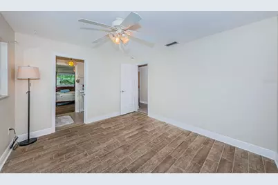 5230 Venetian Boulevard NE, Saint Petersburg, FL 33703 - Photo 27