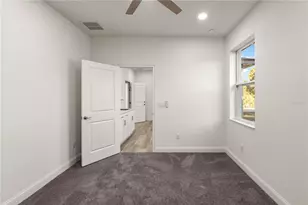 5352 Lowell Ave, Spring Hill, FL 34609 - Photo 17