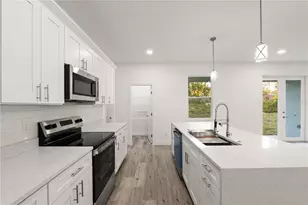 5352 Lowell Ave, Spring Hill, FL 34609 - Photo 21