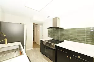 4705 1st St NE, Saint Petersburg, FL 33703 - Photo 19