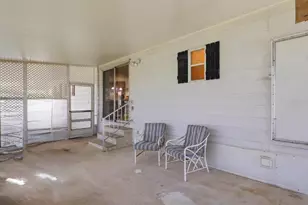 5417 Amanda St, Zephyrhills, FL 33542 - Photo 23