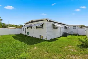 5417 Amanda St, Zephyrhills, FL 33542 - Photo 25
