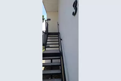 3813 N Oak Drive #F12, Tampa, FL 33611 - Photo 9