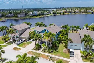 5216 Point Harbor Ln, Apollo Beach, FL 33572 - Photo 95