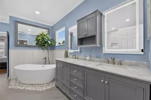 5216 Point Harbor Ln, Apollo Beach, FL 33572 - Photo 47