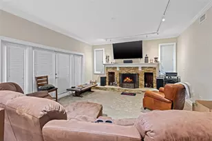 967 Pine Hill Rd, Palm Harbor, FL 34683 - Photo 23