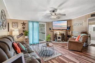 29514 Benjamin Dr, Wesley Chapel, FL 33543 - Photo 15