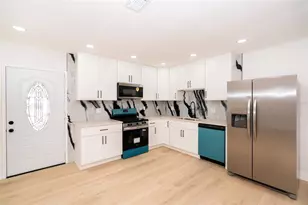6218 N 43rd St, Tampa, FL 33610 - Photo 3