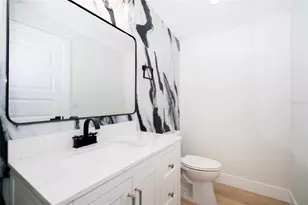 6218 N 43rd St, Tampa, FL 33610 - Photo 21