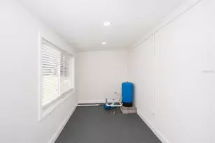 6218 N 43rd St, Tampa, FL 33610 - Photo 23