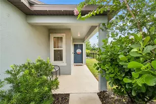 9047 Royal River Cir, Parrish, FL 34219 - Photo 3