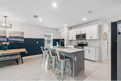 9047 Royal River Circle, Parrish, FL 34219 - Photo 9