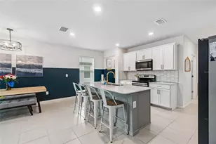 9047 Royal River Cir, Parrish, FL 34219 - Photo 9