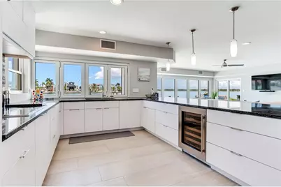 16117 4th Street E, Redington Beach, FL 33708 - Photo 31
