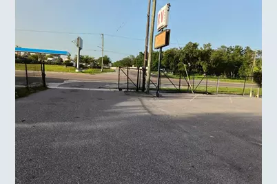 9006 Gibsonton Drive, Gibsonton, FL 33534 - Photo 3