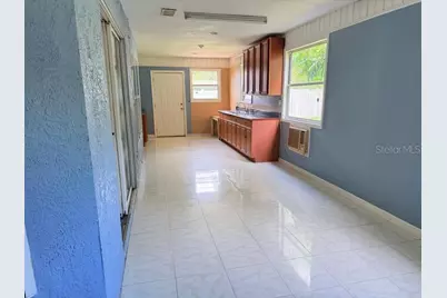 12721 N Ola Avenue, Tampa, FL 33612 - Photo 9