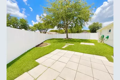 4201 Pine Isle Drive, Lutz, FL 33558 - Photo 21