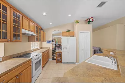 4756 Whispering Wind Avenue, Tampa, FL 33614 - Photo 25