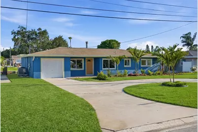 9460 Treasure Lane NE, Saint Petersburg, FL 33702 - Photo 13