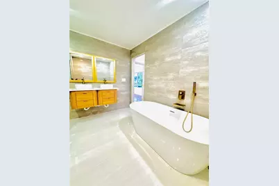 9460 Treasure Lane NE, Saint Petersburg, FL 33702 - Photo 31