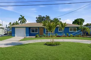 9460 Treasure Ln NE, Saint Petersburg, FL 33702 - Photo 1