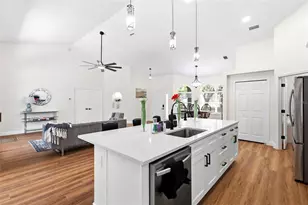 5042 N Peppermint Dr, Beverly Hills, FL 34465 - Photo 17