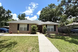 902 E Tomlin St, Plant City, FL 33563 - Photo 1