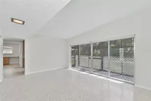 704 E River Dr, Tampa, FL 33617 - Photo 19
