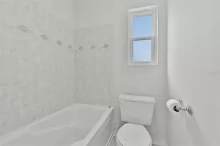 704 E River Dr, Tampa, FL 33617 - Photo 25