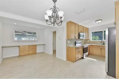704 E River Drive, Tampa, FL 33617 - Photo 3