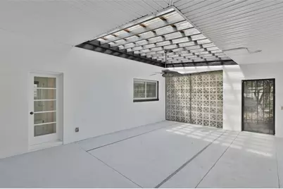 704 E River Drive, Tampa, FL 33617 - Photo 9